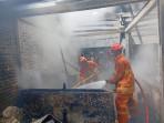 Pemadaman-kebakaran-di-watulimo-Trenggalek.jpg