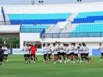 Pemain-Persela-Latihan-jelang-Hadapi-persipura.jpg