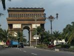Pemandangan-PJU-di-area-Simpang-Lima-Gumul-Kabupat.jpg