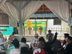Risma-di-area-makam-Sunan-Cendana-Bangkalan.jpg