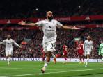 Selebrasi-Pemain-Man-United-Mbaumo.jpg