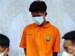 Tersangka-begal-sadis-dihadirkan-saat-rilis-di-Polda-Metro-Jaya-Jakarta-Selatan-Jumat-2532022.jpg
