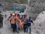 Tragedi-longsor-Tambang-Galian-C-di-Dusun-Kletak-Desa-Trosono-Kecamatan-Parang.jpg