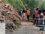 akses-Pule-panggul-tertutup-longsor-di-trenggalek.jpg