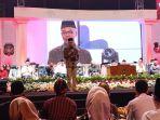 antan-Gubernur-Jateng-Ganjar-Pranowo-mewakili-Megawati-Soekarnoputri.jpg