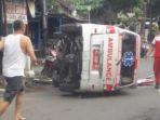 foto-ambulans-puskesmas-kedungwaru-terguling.jpg