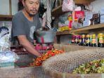 harga-cabai-di-blitar-85-ribu-per-kilogram.jpg