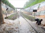jalur-KA-di-karangkates-sudah-bisa-dilewati.jpg
