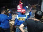 kandang-ayam-kades-terbakar-saat-ditinggal-demo-ke-jakarta.jpg