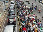 kemacetan-di-pelabuhan-ketapang-banyuwangi-hari-ini.jpg