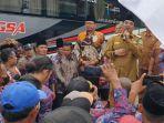 perangkat-desa-pasuruan-ikut-demo-ke-jakarta.jpg