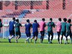 persik-kediri-tetap-latihan-meski-kompetisi-dihentikan-sementara.jpg