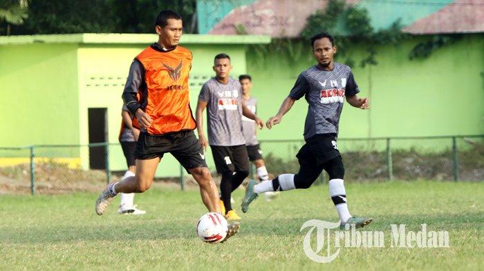 Legimin Raharjo Latihan di Rumah Bareng Kedua Anak