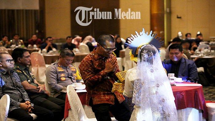 Berita Foto: DAMAI Tanpa Hoaks, Kapolda Sumut Ajak Seluruh Masyarakat Sukseskan Pemilu 2024 - 06112023_TEPAK-SIRIH_ABDAN-SYAKURO-1.jpg