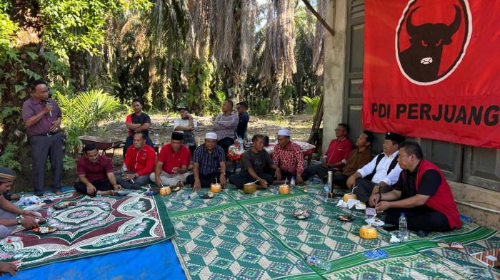 ASPIRASI  mulai dari harga tandan buah sawit hingga kebutuhan perbaikan musala di desa mereka.