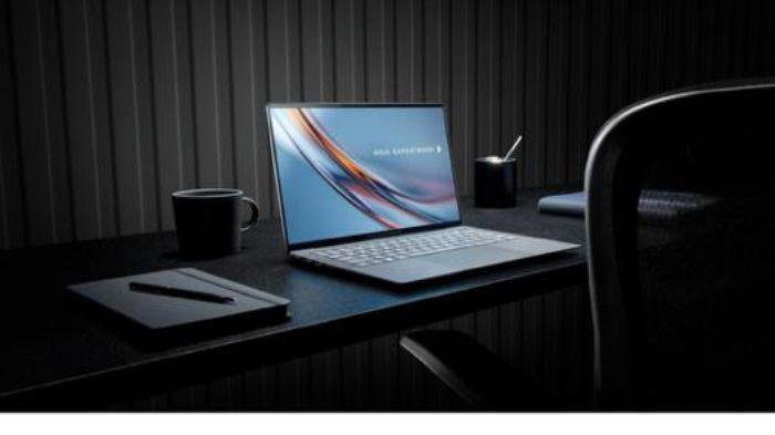 ASUS ExpertBook Ultra.