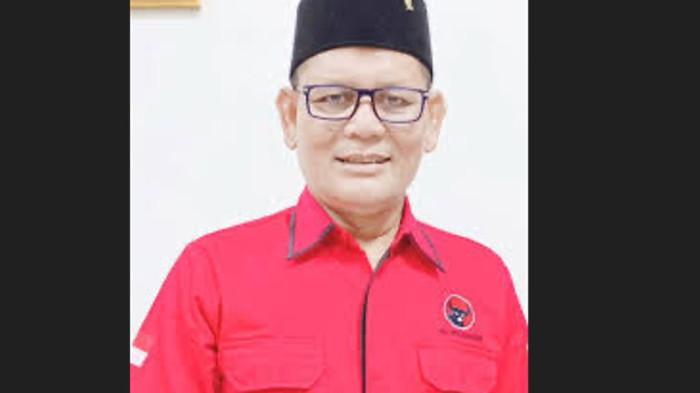 MAHASISWI TEWAS - Anggota DPRD Tebingtinggi, Mangatur Naibaho yang merupakan sosok ayah dari mahasiswi MA br Naibaho yang meninggal dunia Kamis (12/3/2026) malam di Medan
