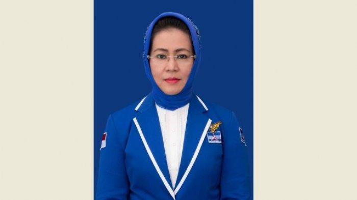 Kichkina qiz jinsiy aloqa onlayn