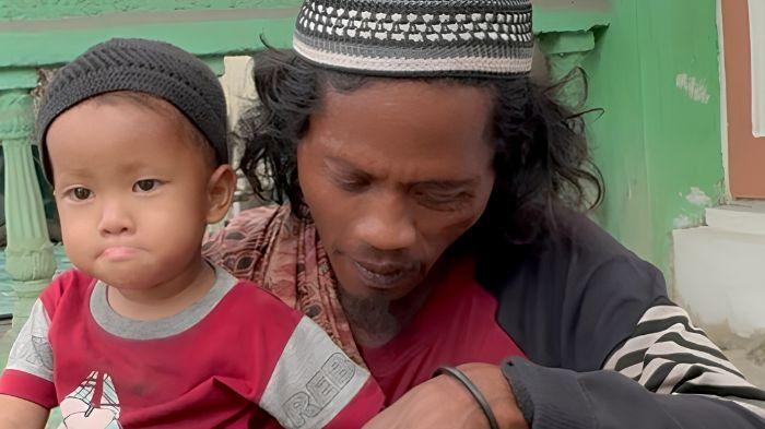 Ayah yang Lelah, Anak yang Lapar: