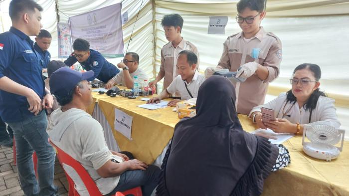 Bakti Sosial Waisak Hadir di Pantai
