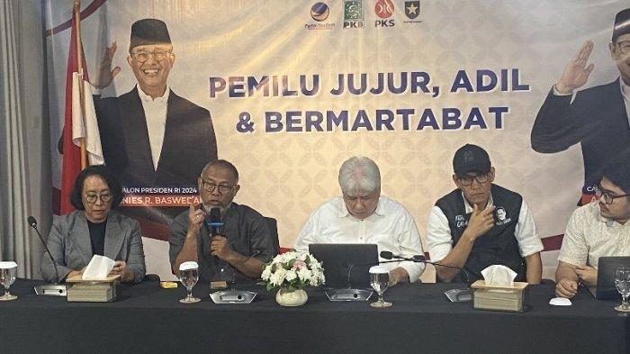 DISEPELEKAN Tak Punya Bukti, Timnas AMIN Janji Bakal Buktikan, Tim Pembela Prabowo-Gibran Datangi MK