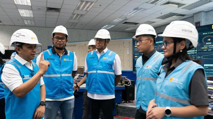 Bank Mandiri Tinjau PLTGU Muara Tawar