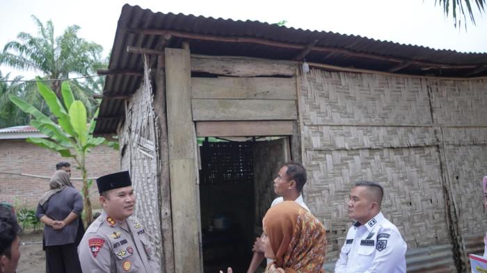 Kapolres Labuhanbatu Selatan Hadir di Tengah Warga: Bedah Rumah dan Santunan Anak Yatim