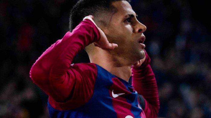 Bek Barcelona, Joao Cancelo cetak gol di Liga Champions