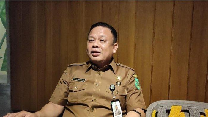 Benny Sinomba Siregar membantah pernyataan pengurus PDIP Medan perihal dirinya yang disebut mengambil formulir pendaftaran sebagai calon Walikota Medan dari PDIP.