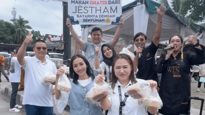  Berbagi Indah, Terbitkan 1000 Senyuman