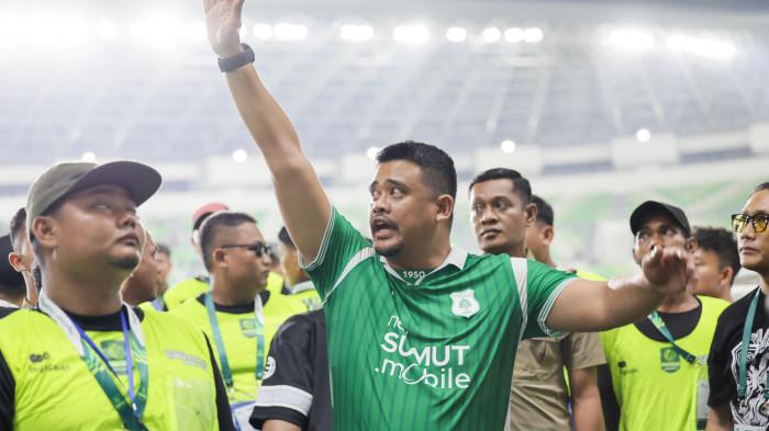Suporter PSMS Bergejolak, Bobby Nasution Rela Beri Jerseynya demi Redakan Situasi