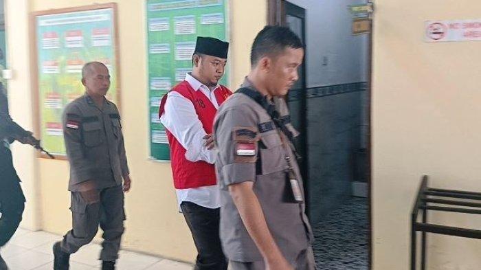 TAMPIL Agamis di Sidang, Brigadir Anton yang Tembak Mati Sopir Pikap Sambil Nyabu Ngaku Rajin Salat