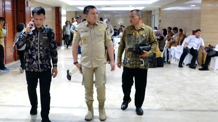 Bupati Franc Bernhard Tumanggor rakernas bersama mentan