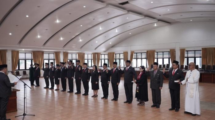 14 Pejabat Eselon II Pemkab Karo Dilantik, Bupati Minta Langsung Penyesuaian