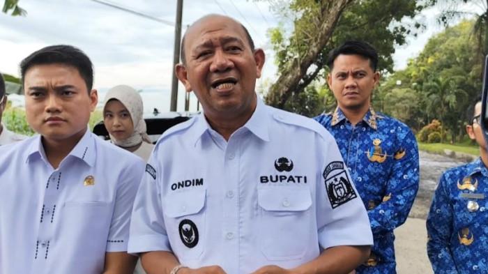 Pemkab Langkat dan Pimpinan DPRD Sumut Tinjau Jalan Rusak, Ondim: Ada 140 Ruas yang Diperbaiki
