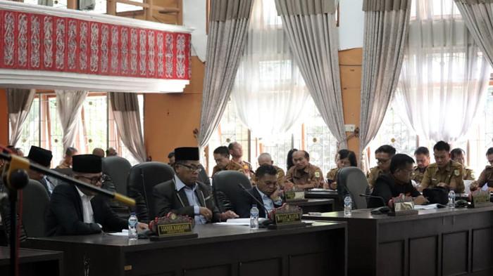 Bupati Pakpak Bharat Pidato LKPJ 2025