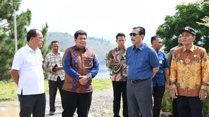 Sambangi Samosir, Bupati Dampingi Menkomarves Luhut Pandjaitan Tinjau Sejumlah Lokasi Wisata