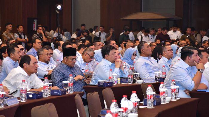 Bupati Samosir Vandiko Gultom didampingi Sekretaris