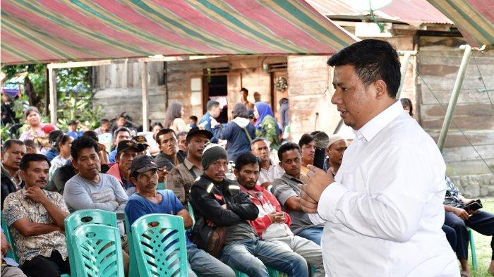 Bupati Samosir Serahkan Pupuk Gratis Sebanyak 19,1 Ton Untuk Poktan di Kecamatan Nainggolan