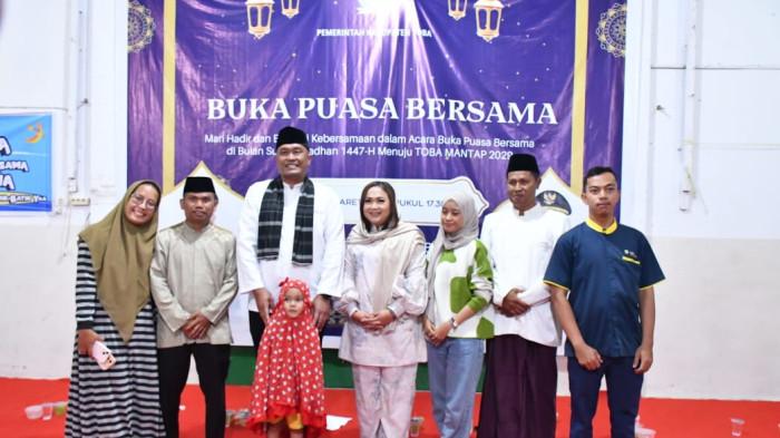 Bupati Toba Hadiri Buka Puasa Bersama di Masjid Al-Hadhonah Balige