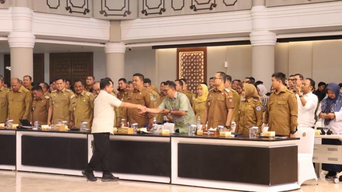 Bupati Toba Hadiri Rakor