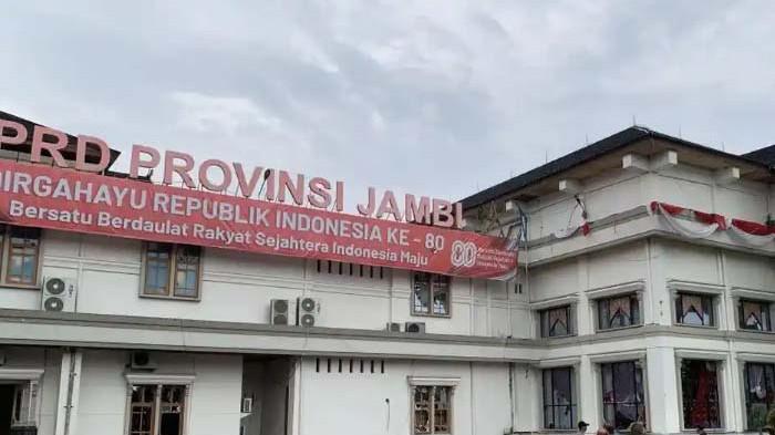 CURHAT Pemilik Warung Diutangi Sekwan DPRD Rp115 Juta, Modal Habis Konsumsi Rapat Anggota Dewan