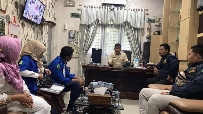 Camat Medan Kota Chairuniza Dukung Perlombaan Sambut HUT Karang Taruna ke-77