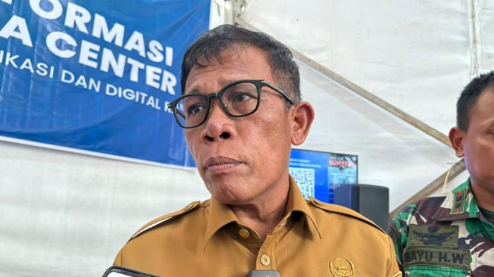 MASINTON - Bupati Tapteng Masinton Pasaribu .