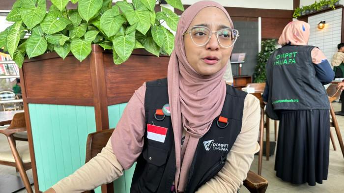 CHIKI FAWZIA - Influencer Chiki Fawzia menceraikan kisahnya saat membantu korban banjir di Tanjung Pura, Langkat, Sumatera Utara.