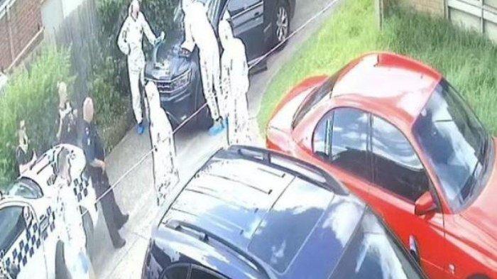 Curiga Bau Busuk Bertahun-tahun, Tetangga Syok Lansia Ini Ternyata 5 Tahun Tidur dengan Mayat