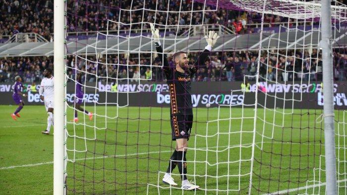 Kiper Fiorentina (eks kiper Man United)  David de Gea