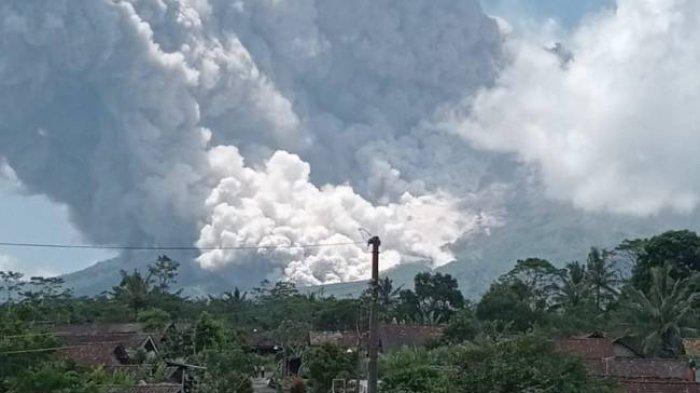 Detik-detik Gunung Merapi Erupsi, Radius Bahaya Sampai Sejauh 7 Km di Sektor Barat Daya