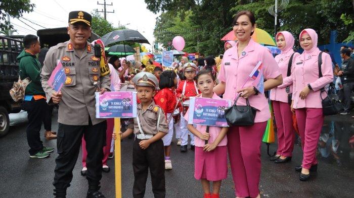 Lewat Pelepasan Pawai TK Se-Kotamadya, AKBP Yogen Heroes Baruno Konkritkan Siantar Kota Layak Anak