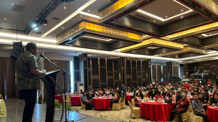 Dialog Publik yang menyoroti peran anak muda dalam politik dan ancaman budaya instan